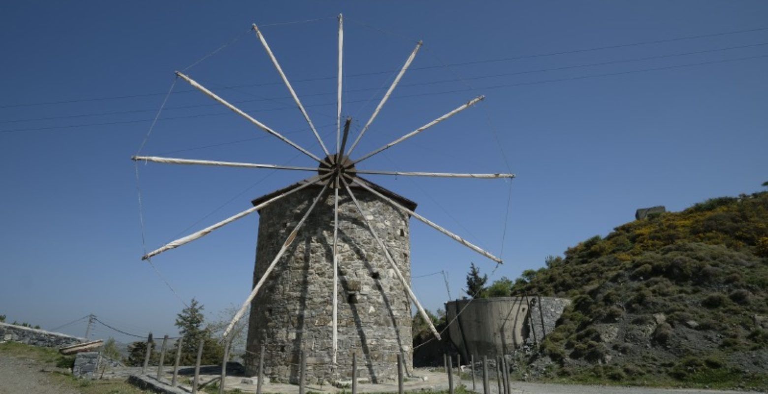 Γωνιές – Ανεμόμιλος